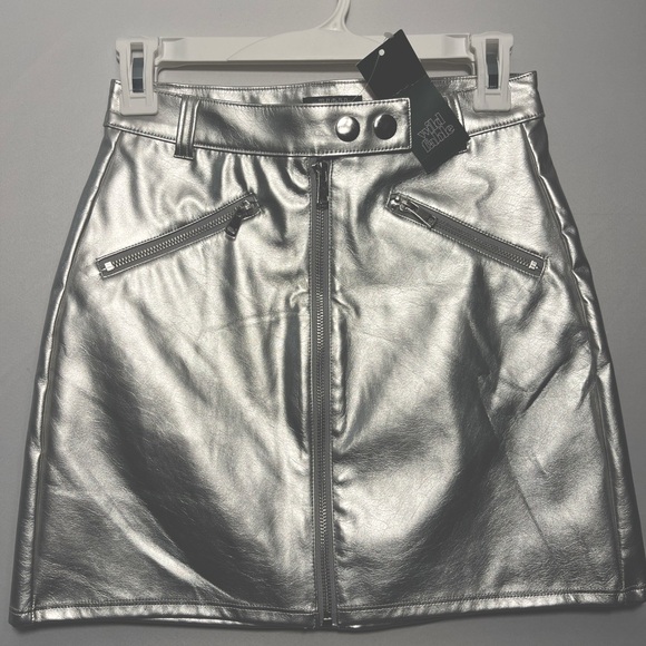 wild fable Dresses & Skirts - Wild Fable Metallic Mini Skirt, Sz 00 & Sz 18 NWT